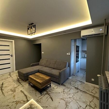 Luxury Apartaments Klimatyzacja 6 ラドム エクステリア 写真
