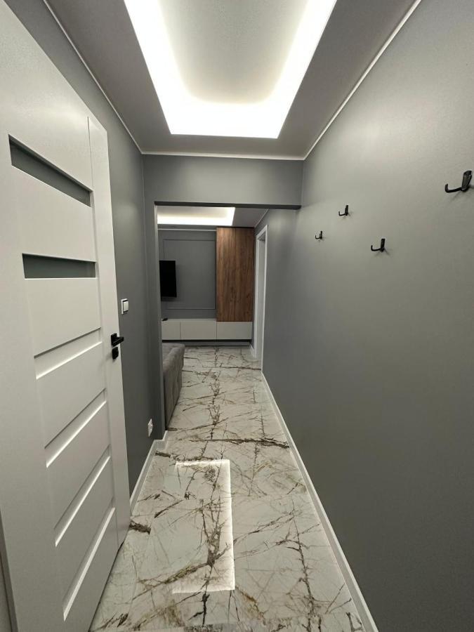 Luxury Apartaments Klimatyzacja 6 ラドム エクステリア 写真
